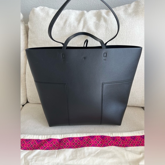 Tory Burch Block T Tall Tote AMAZING Condition!! - Picture 4 of 9